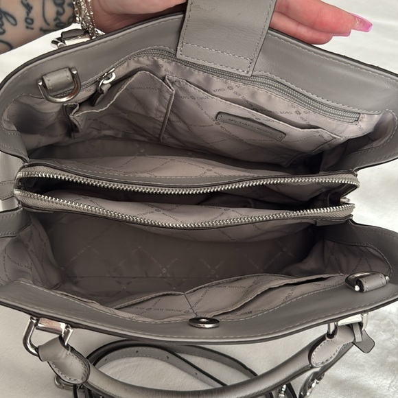 Michael Kors Bag - Picture 4 of 4